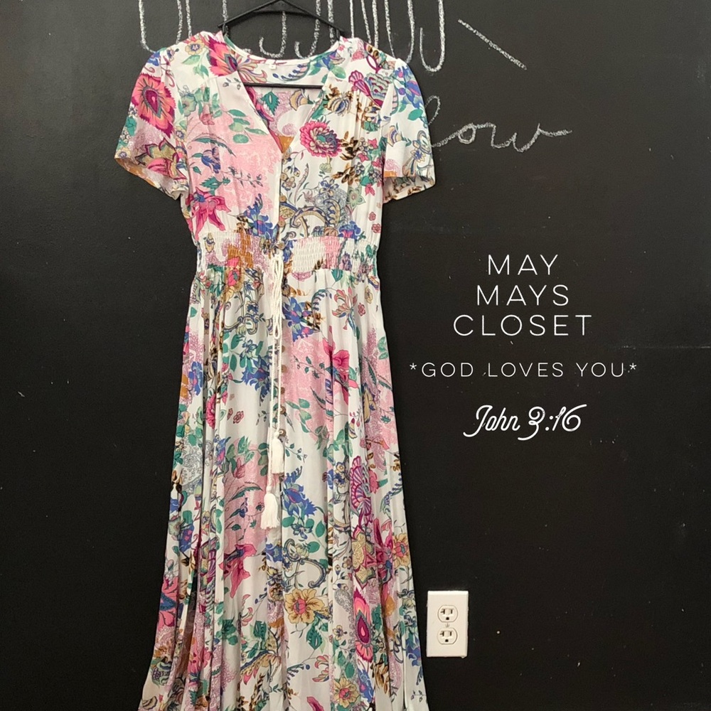 NWOT Floral Maxi Dress Button Boho Flowy Spring S